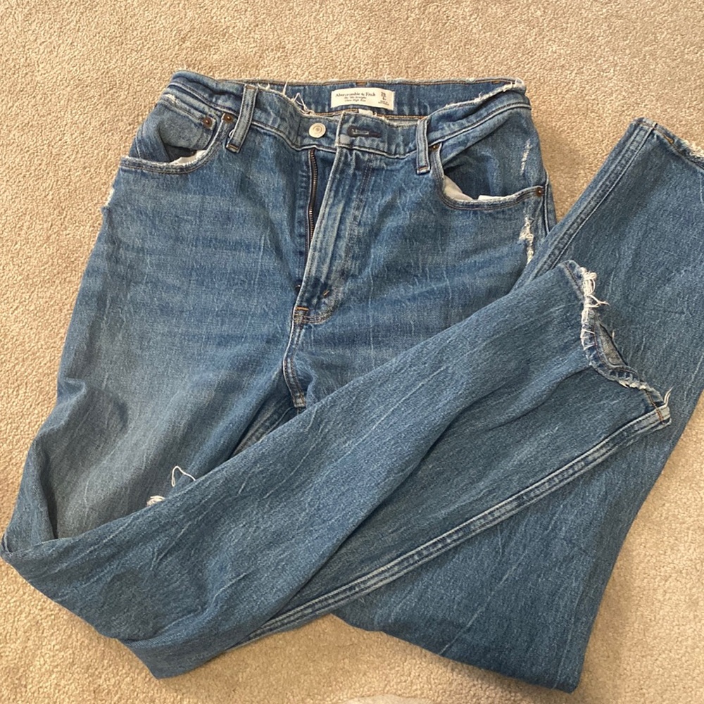 Abercrombie 90’s straight ultra high rise jeans